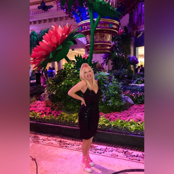 Meet Your Posher 🌈🌸😉🎀✨ - Picture 5 of 15